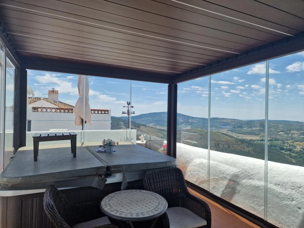 Pérgola Bioclimática Cerrada